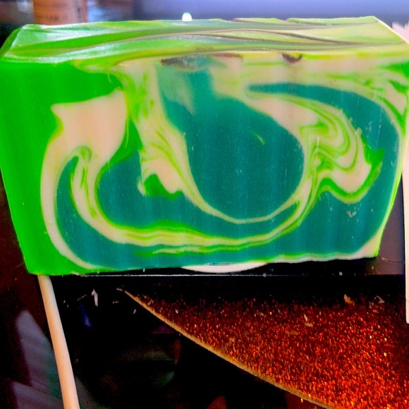 Grinch Handmade Body Soap:Peppermint, Pine cones, Honey - Picture 3 of 4